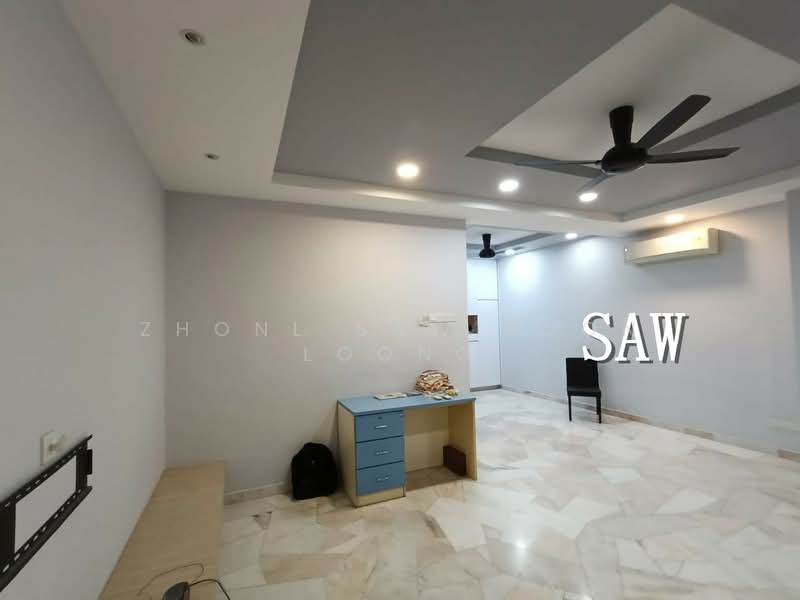 Terraced House for Sale in Kampung Sungai Nibong (Bayan Lepas) - Zhonl Saw Boon Loong - Living Room - PropertyGuru.com.my