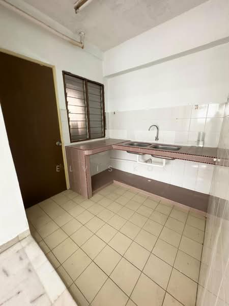 Flat for Sale at Midah Ria Flat - Elvis Kok - Kitchen - PropertyGuru.com.my