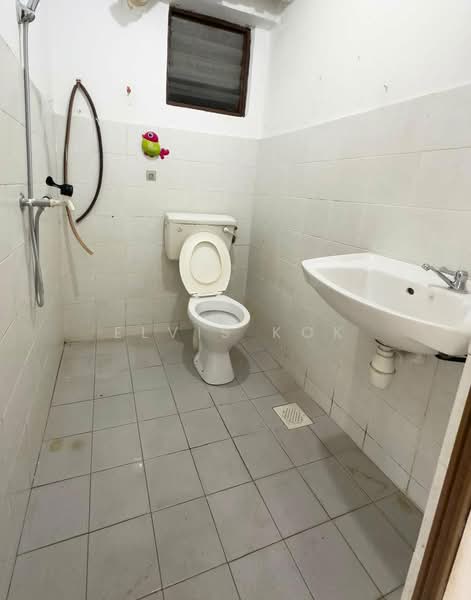 Flat for Sale at Midah Ria Flat - Elvis Kok - Bathroom - PropertyGuru.com.my