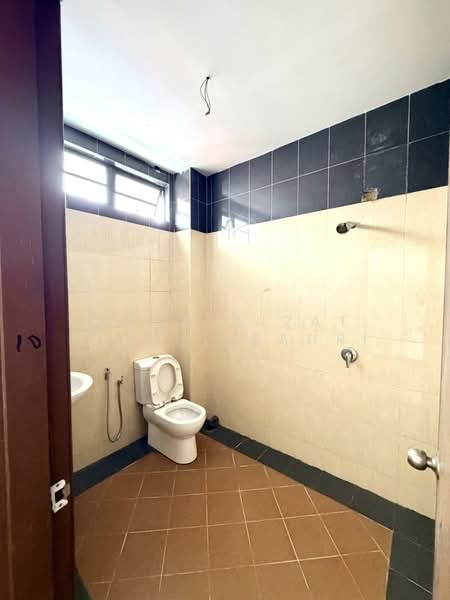 Rumah Banglo untuk Dijual di Kajang (Selangor) - Mohd Aizat Saiful Bahri - Bathroom - PropertyGuru.com.my