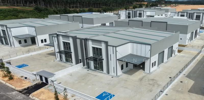 Semi-D Factory for Rent in Eco Business Park 1 (Johor Bahru) - Janice Yong - Exterior - PropertyGuru.com.my