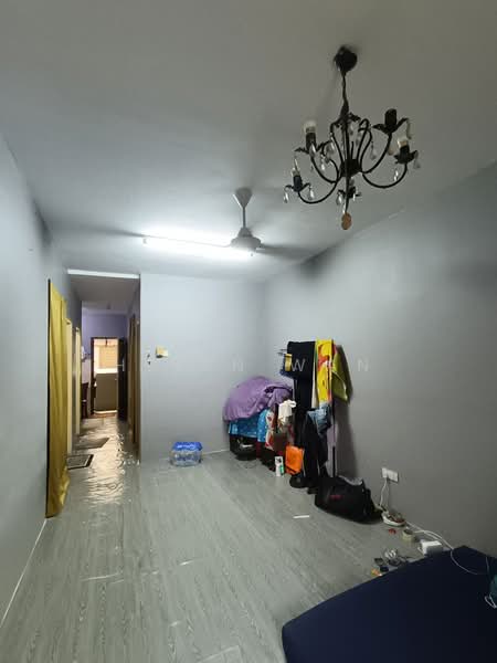 Pangsapuri untuk Dijual di Putra Permai Block D - Helen Wan - Interior - PropertyGuru.com.my