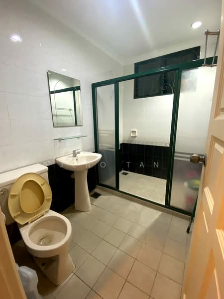 Condominium for Rent at Riverine Emerald - Jeno Tan - Bathroom - PropertyGuru.com.my
