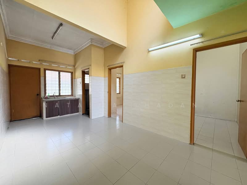 Rumah Teres 1 Tingkat untuk Dijual di Banting (Selangor) - Natasha Shadan - Kitchen - PropertyGuru.com.my