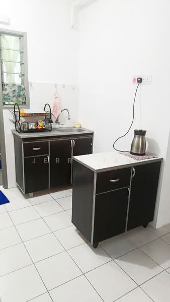 Pangsapuri untuk Disewa di The Rise Collection 1 - Jerry Tan - Kitchen - PropertyGuru.com.my