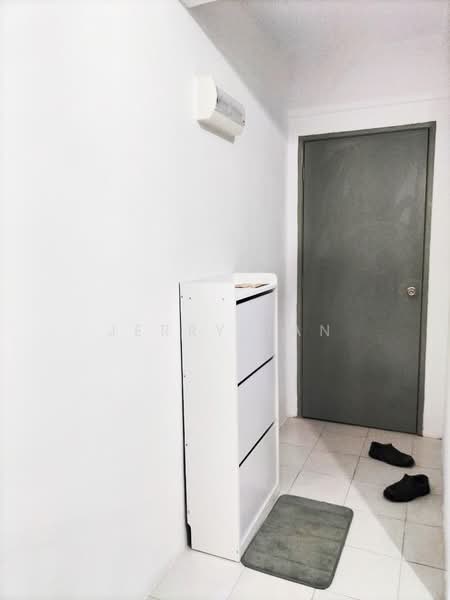 Pangsapuri untuk Disewa di The Rise Collection 1 - Jerry Tan - Entrance - PropertyGuru.com.my