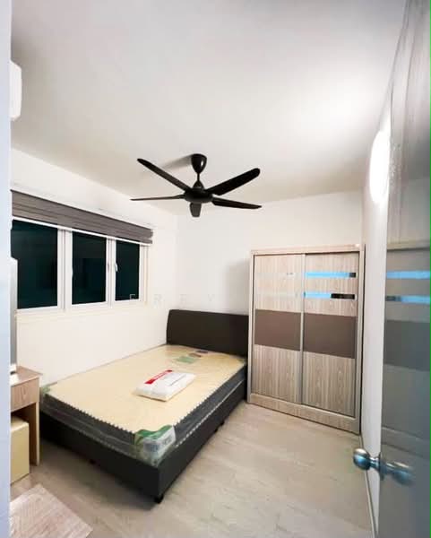 Pangsapuri untuk Disewa di The Rise Collection 1 - Jerry Tan - Bedroom - PropertyGuru.com.my