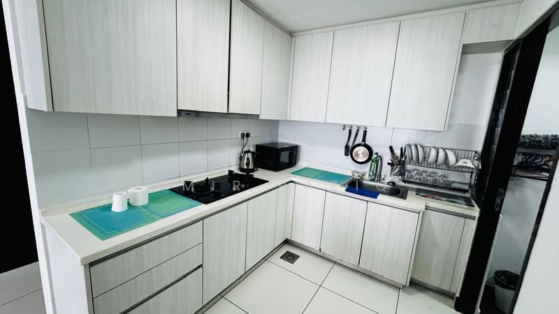 Service Residence for Rent at Residences @ 1 Tebrau - Amir Raziq - Kitchen - PropertyGuru.com.my