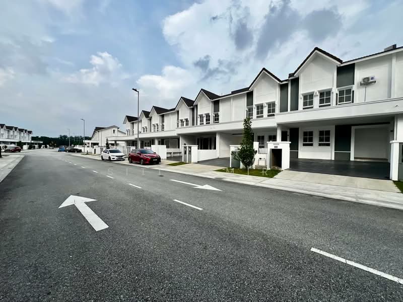 2-storey Terraced House for Sale in Bandar Country Homes (Rawang) - Siti Sumiri - Exterior - PropertyGuru.com.my