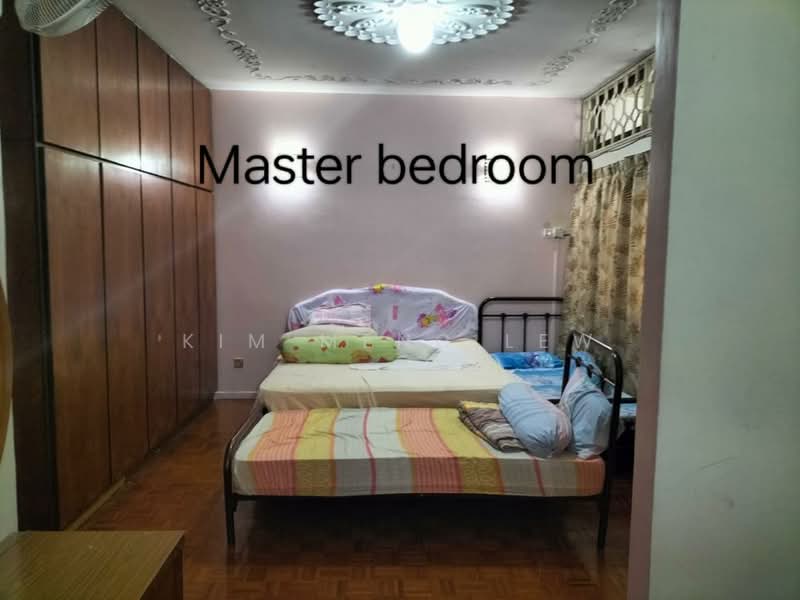 Semi-Detached House for Sale in Jalan Ipoh (Kuala Lumpur) - Kim Meng Lew - Master Bedroom - PropertyGuru.com.my