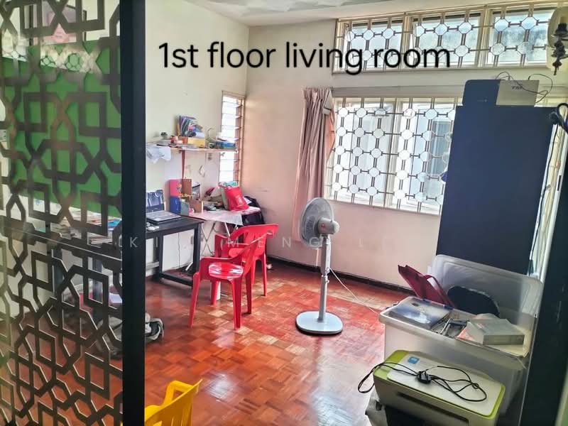 Semi-Detached House for Sale in Jalan Ipoh (Kuala Lumpur) - Kim Meng Lew - Living Room - PropertyGuru.com.my