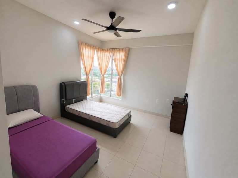 Pangsapuri untuk Disewa di Residensi Rumpun Bahagia (Residensi Melaka Tengah 1) - Derrick Yee - Bedroom - PropertyGuru.com.my