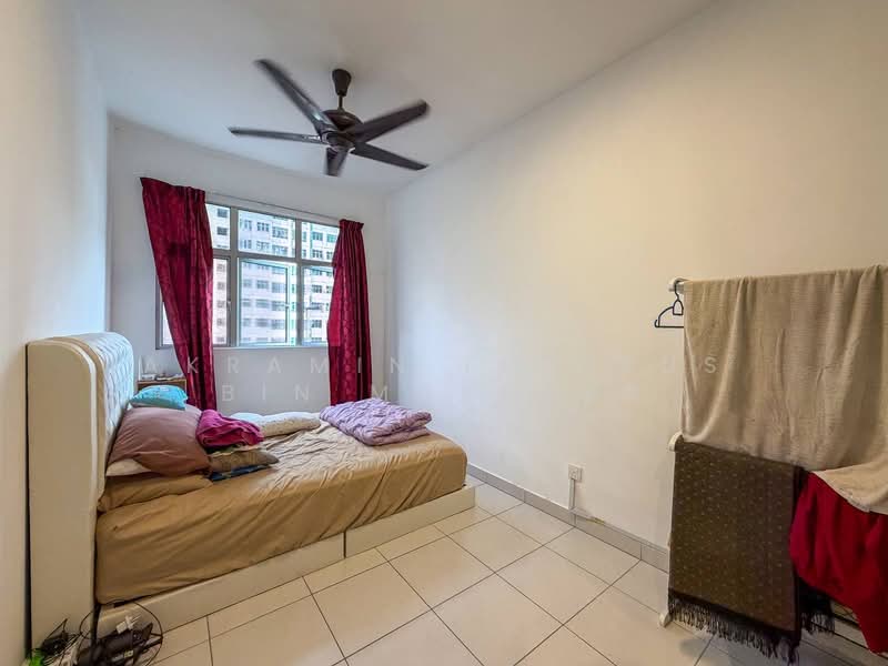 Pangsapuri untuk Dijual di Pangsapuri Seri Utama - Akramin Firdaus Bin Mokhtar - PropertyGuru.com.my