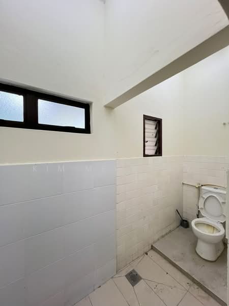 Rumah Teres 2 Tingkat untuk Dijual di Jalan Ipoh (Kuala Lumpur) - Kim Meng Lew - Bathroom - PropertyGuru.com.my