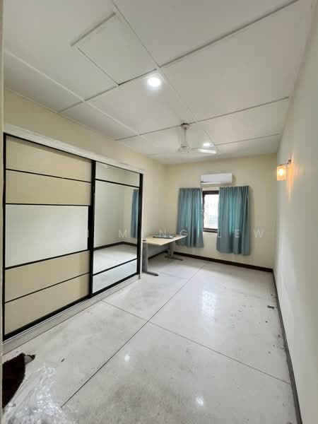 Rumah Teres 2 Tingkat untuk Dijual di Jalan Ipoh (Kuala Lumpur) - Kim Meng Lew - Bedroom - PropertyGuru.com.my
