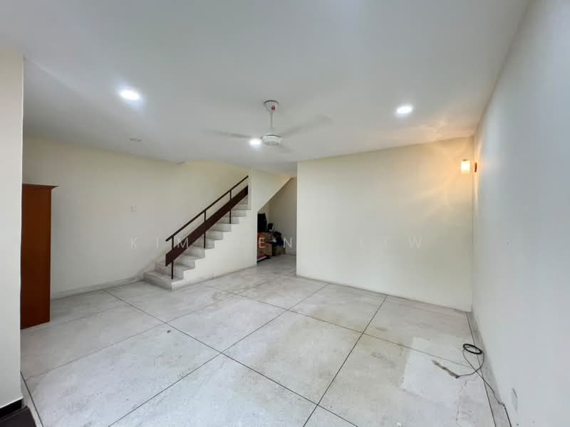 Rumah Teres 2 Tingkat untuk Dijual di Jalan Ipoh (Kuala Lumpur) - Kim Meng Lew - Living Room - PropertyGuru.com.my