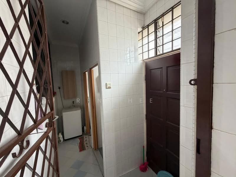 Rumah Teres 2-Tingkat untuk Dijual di Taman Perling (Perling) - Reny Hee - PropertyGuru.com.my
