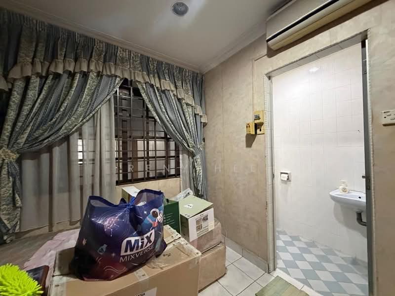 Rumah Teres 2-Tingkat untuk Dijual di Taman Perling (Perling) - Reny Hee - PropertyGuru.com.my