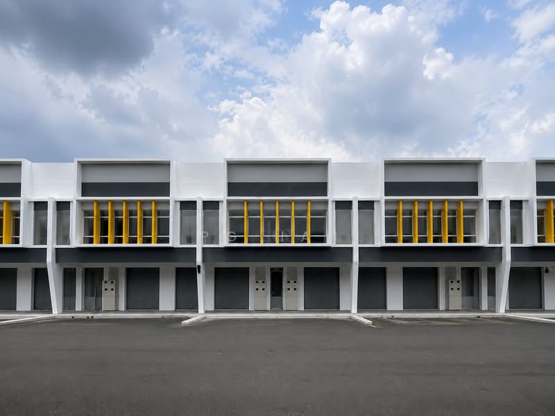 Shop for Rent in Bandar Tasik Puteri (Rawang) - PG Han - Exterior - PropertyGuru.com.my