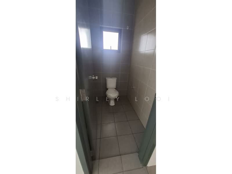 Shop for Rent in Shah Alam (Selangor) - Shirley Looi - Bathroom - PropertyGuru.com.my