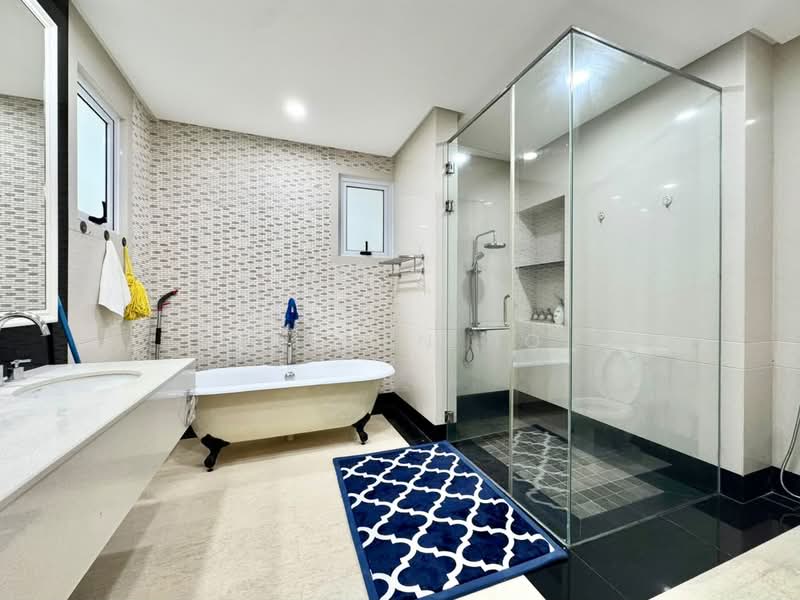 Condominium for Sale at 18 East @ Andaman - Ertmen Ho - Bathroom - PropertyGuru.com.my