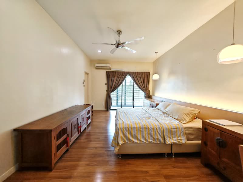 3-storey Terraced House for Sale in Lake Fields (Sungai Besi) - David Ting - Bedroom - PropertyGuru.com.my