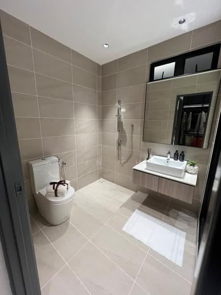 Kondominium untuk Dijual di Skyvilla Residences - Alvin Chua - Bathroom - PropertyGuru.com.my