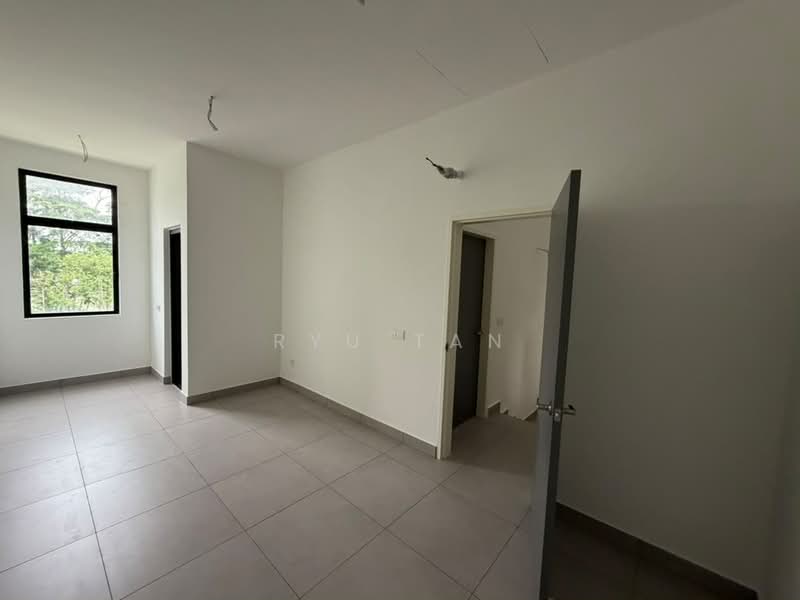 2-storey Terraced House for Sale in Taman Mount Austin (Tebrau) - Ryu Tan - PropertyGuru.com.my