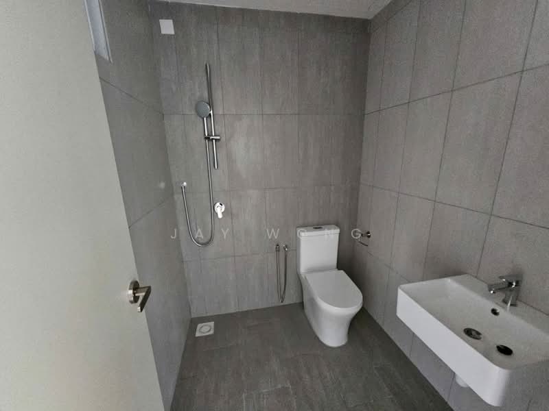 Servis Apartment untuk Disewa di Dian Residency - Jay Wong - Bathroom - PropertyGuru.com.my
