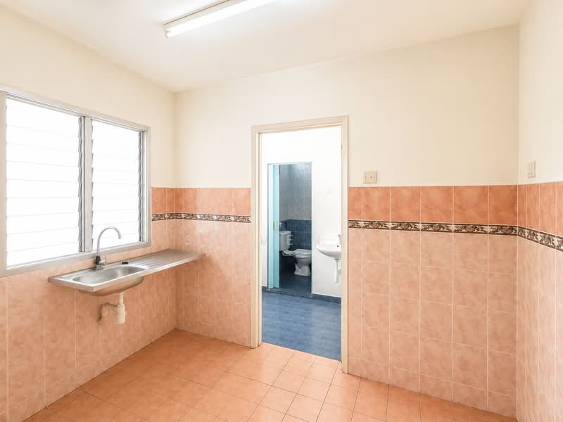 Apartment for Rent at Permai Lake View Apartment - Steven . - Kitchen - PropertyGuru.com.my