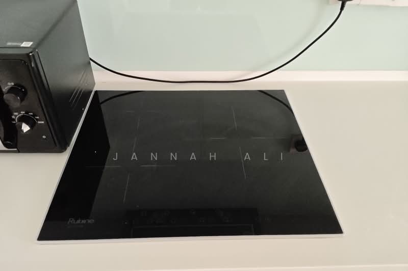 Servis Apartment untuk Disewa di Banyan Tree Signatures - Jannah Ali - Kitchen - PropertyGuru.com.my