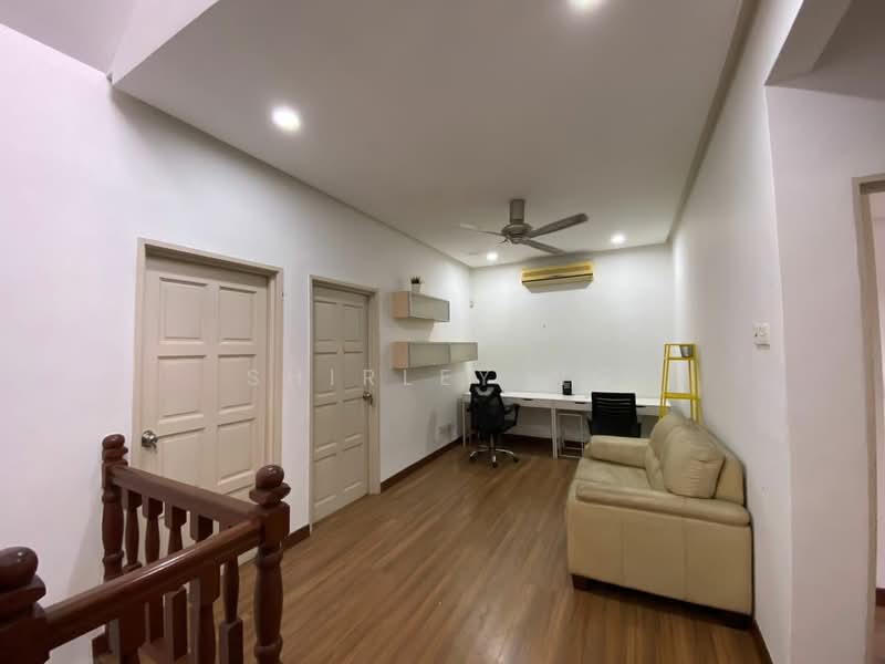 Rumah Teres 2 Tingkat untuk Disewa di Ara Damansara (Selangor) - Shirley Ng - Study - PropertyGuru.com.my