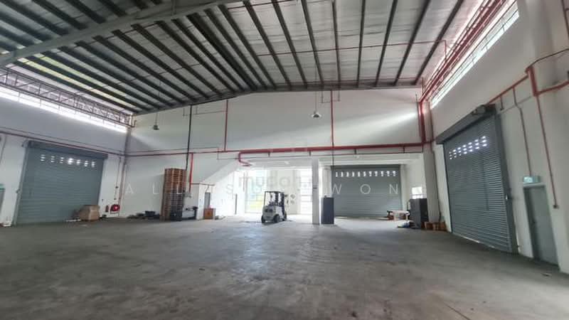 Warehouse for Rent in Taman Perindustrian Usj 1 (Subang Jaya) - Allyson Wong - Interior - PropertyGuru.com.my