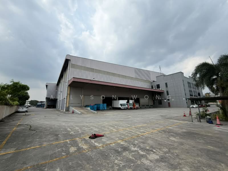 Warehouse for Rent in Taman Perindustrian Usj 1 (Subang Jaya) - Allyson Wong - Exterior - PropertyGuru.com.my