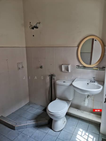 Semi-Detached House for Rent in Bukit Jambul (Penang) - Jiasin Yap - Bathroom - PropertyGuru.com.my