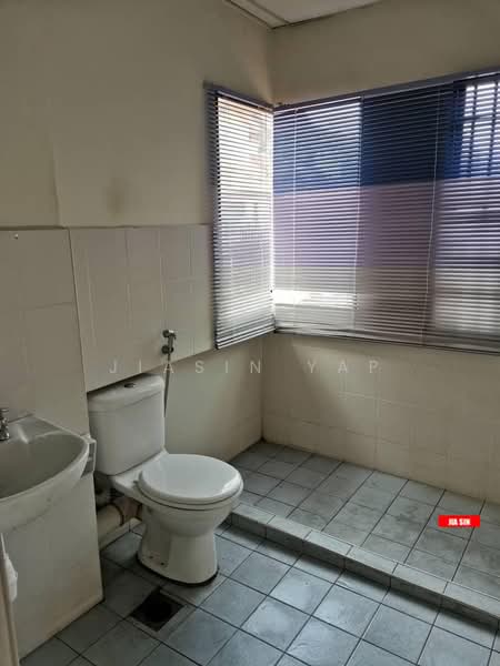 Semi-Detached House for Rent in Bukit Jambul (Penang) - Jiasin Yap - Bathroom - PropertyGuru.com.my