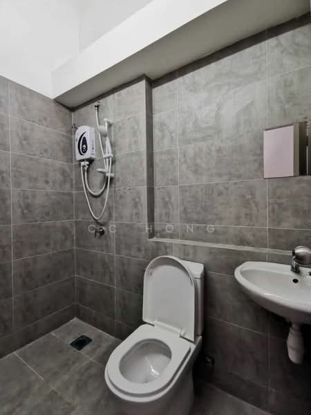 Rumah Teres 2-Tingkat untuk Dijual di Cybersouth (Dengkil) - CC Hong - Bathroom - PropertyGuru.com.my