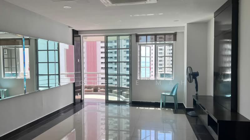 Kondominium untuk Dijual di Coastal Tower - Michelle Mah - Living Room - PropertyGuru.com.my