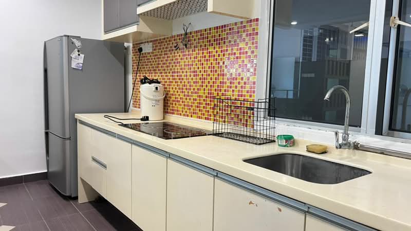 Kondominium untuk Dijual di Coastal Tower - Michelle Mah - Kitchen - PropertyGuru.com.my