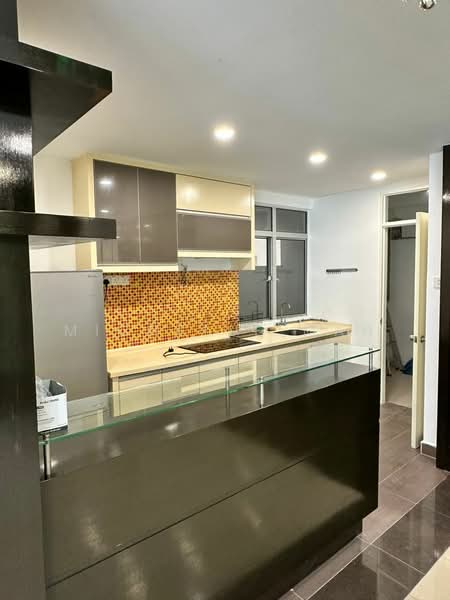 Kondominium untuk Dijual di Coastal Tower - Michelle Mah - Kitchen - PropertyGuru.com.my