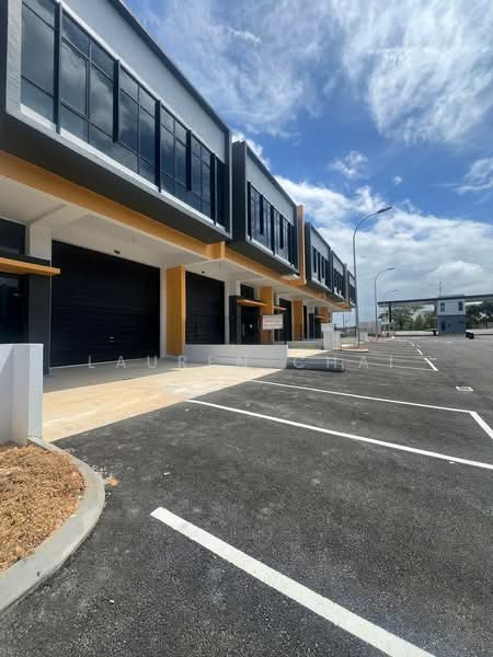Cluster Factory for Sale in Taman Desa Cemerlang (Ulu Tiram) - Lauren Chai - Exterior - PropertyGuru.com.my