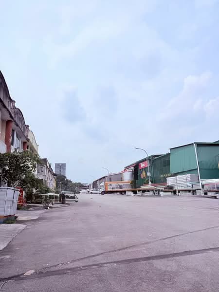 Terrace Factory for Sale in Kepong (Selangor) - JC Looi - Exterior - PropertyGuru.com.my