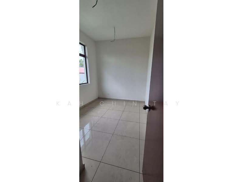 Rumah Berkembar untuk Dijual di Taman Seri Gelam (Tanjong Kling) - Kah Chin Tay - Interior - PropertyGuru.com.my