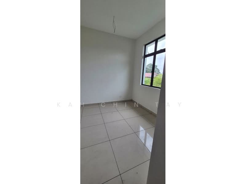 Rumah Berkembar untuk Dijual di Taman Seri Gelam (Tanjong Kling) - Kah Chin Tay - Interior - PropertyGuru.com.my