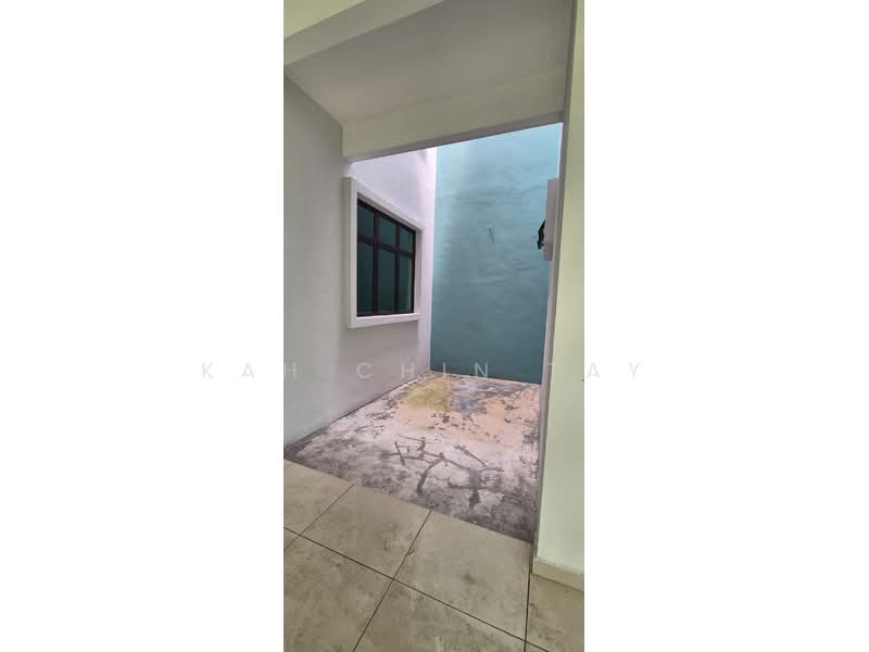 Rumah Berkembar untuk Dijual di Taman Seri Gelam (Tanjong Kling) - Kah Chin Tay - Exterior - PropertyGuru.com.my