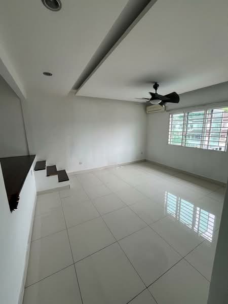 Rumah Bandar untuk Dijual di Jalan Ipoh (Kuala Lumpur) - Moh . - Living Room - PropertyGuru.com.my
