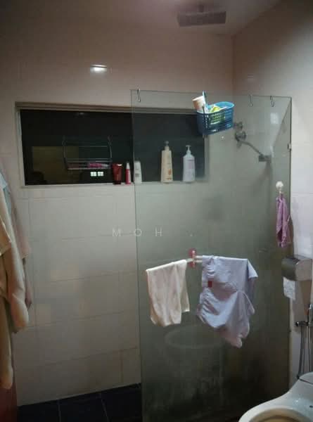 Rumah Bandar untuk Dijual di Jalan Ipoh (Kuala Lumpur) - Moh . - Bathroom - PropertyGuru.com.my