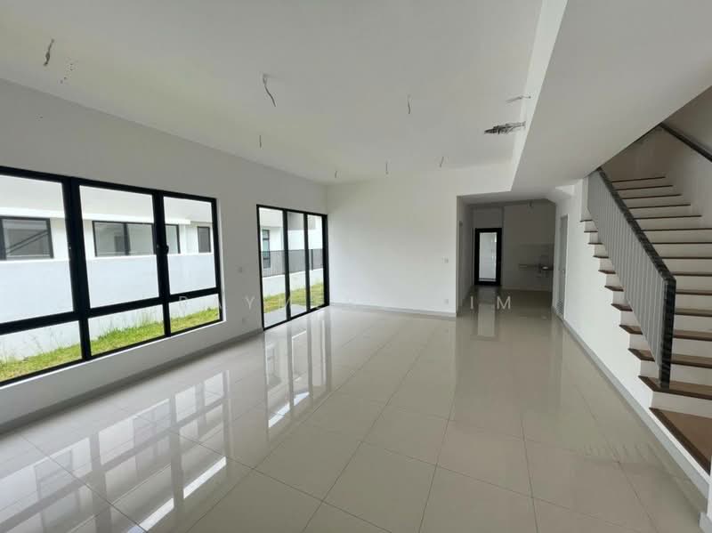 Semi-Detached House for Sale in Kota Emerald (Rawang) - Raymerc Lim - Living Room - PropertyGuru.com.my