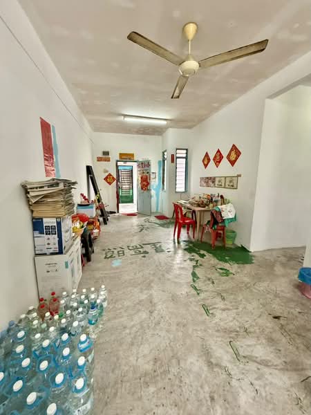 Pangsapuri untuk Dijual di Pangsapuri Seri Baiduri - XZ CHUA - Living Room - PropertyGuru.com.my