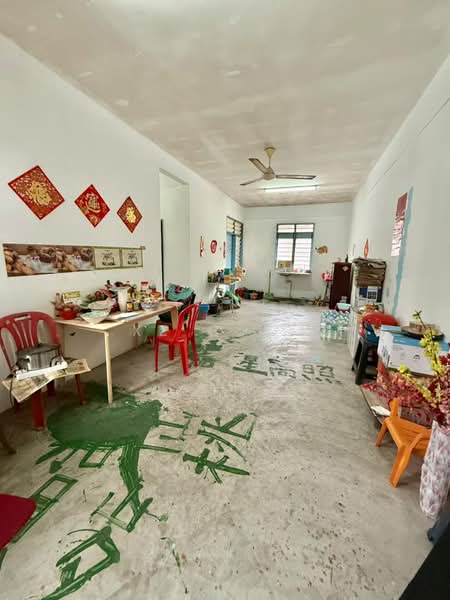 Pangsapuri untuk Dijual di Pangsapuri Seri Baiduri - XZ CHUA - Living Room - PropertyGuru.com.my